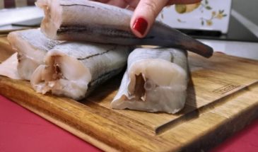 Готовлю из недорогой рыбы вкусное блюдо на ужин. Сочный минтай в сметанном соусе