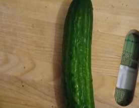 Рецепт: Салат из помидоров, огурца и авокадо со сметаной — Быстрый, вкусный и полезный салат