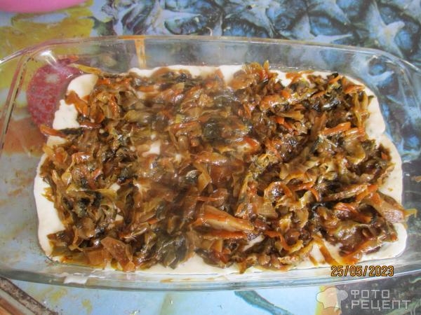 Рецепт: Заливной пирог - с капустой и шпинатом