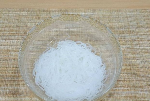 Салат с корейской морковью