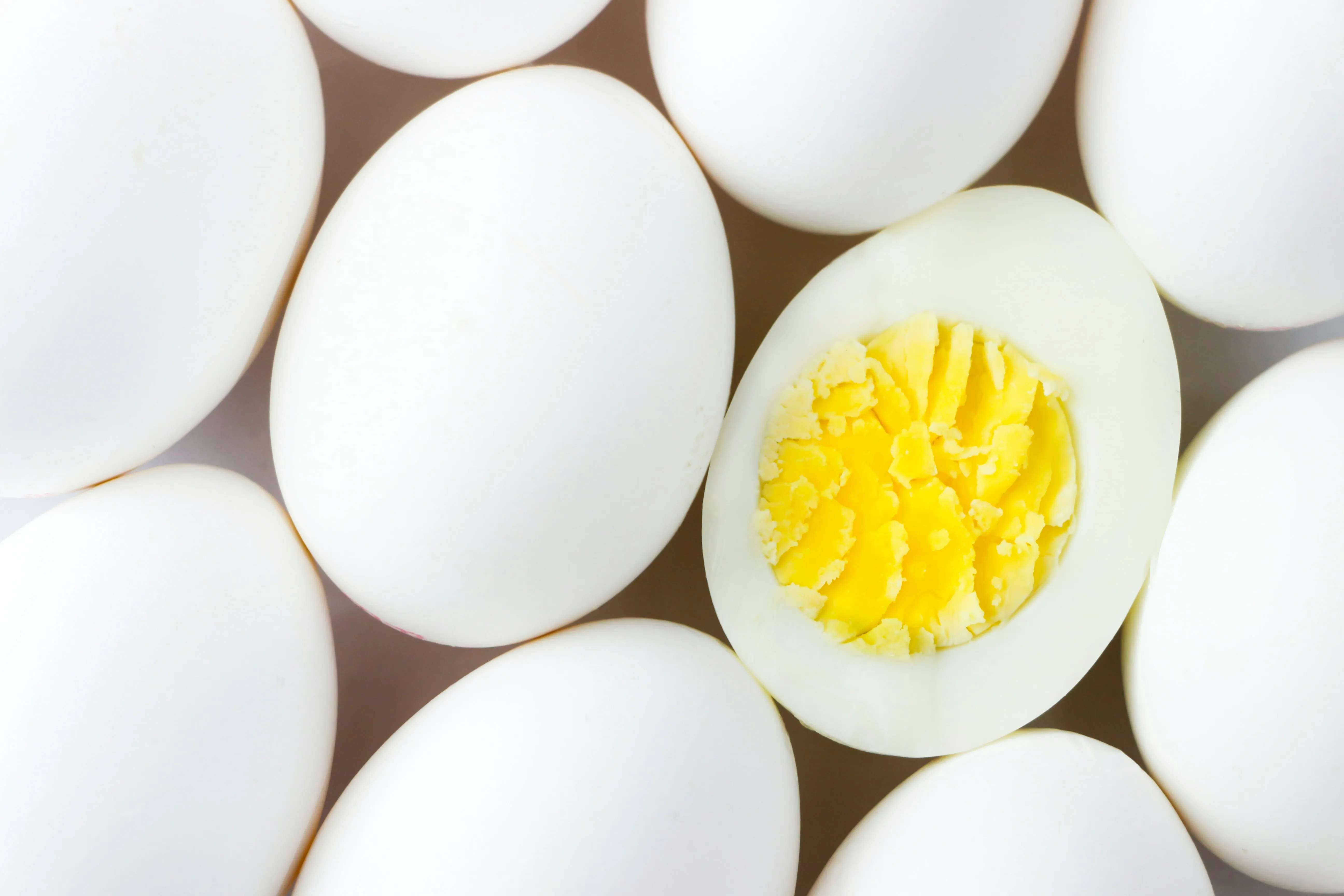 Полезно знать: как долго можно хранить вареные яйца