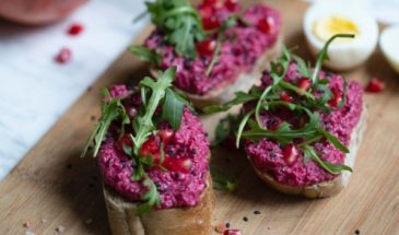 Легендарные цвикли: готовим аппетитную закуску из свеклы и хрена на Пасху
