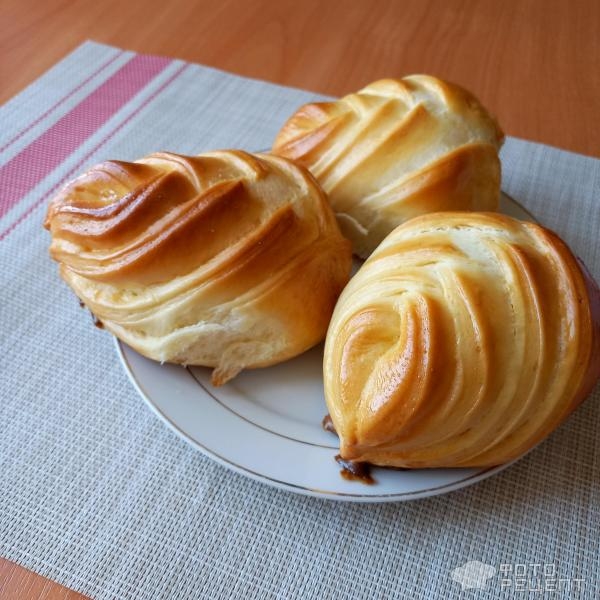 Рецепт: Сдобные булочки "Листочки" - вкусно и красиво