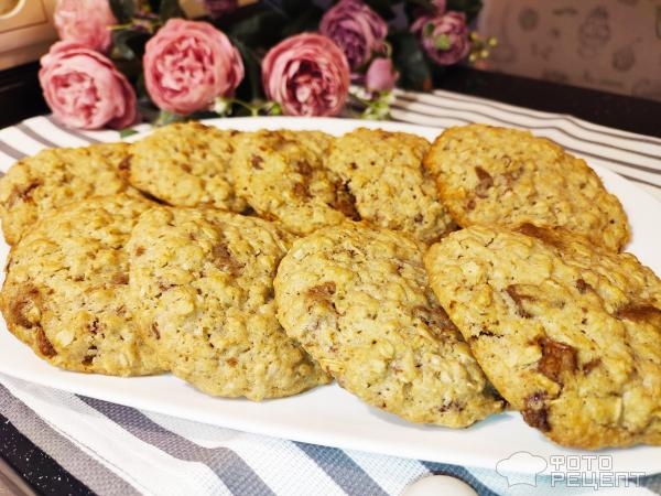 Рецепт: Овсяное печенье ароматное — с шоколадом и солью