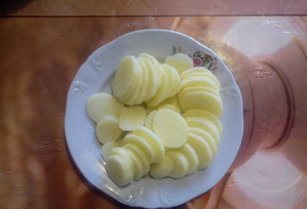 Кабачки с картошкой в духовке