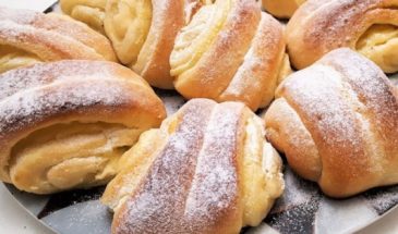 Дрожжевые булочки с заварным кремом