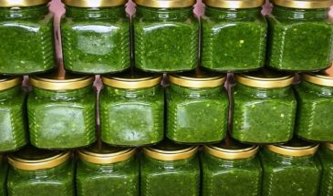Зеленая аджика без варки на зиму. Удивительно вкусное блюдо: простой рецепт