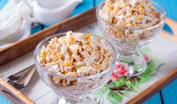 Перед ним не устоит никто: элементарный рецепт салата с пекинской капусты