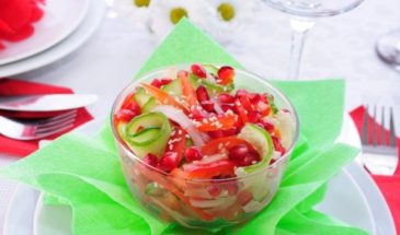 Можно съесть хоть ведро: готовим вкуснейший весенний салат из огурцов «Наслаждение»