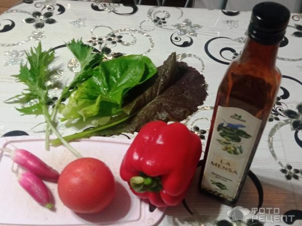 Рецепт: Салат овощной — С оливковым маслом.