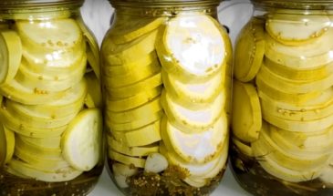 Вкусные маринованные кабачки. Съедаются мгновенно: сладкие, пикантные, хрустящие