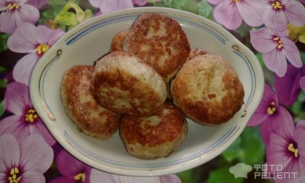 Рецепт: Котлеты мясные с картофелем и пряными травами - сочные