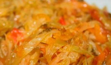 Квашеная тушеная капуста классическая