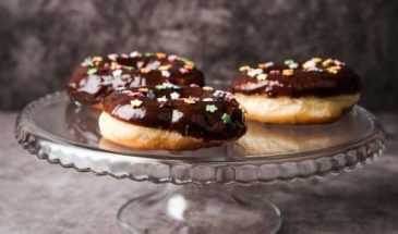 Вкусные и нежные пончики: рецепт десерта для любителей сладкого