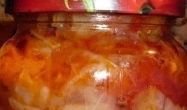 Салат «Зимний»: как сделать вкуснейшую заготовку из капусты