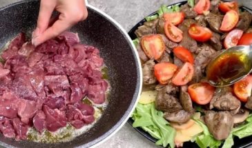 Теплый салат с печенью и яблоком