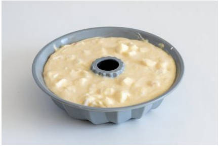Шарлотка с яблоками