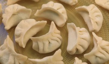 Китайские пельмени с мясом и капустой