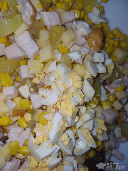Рецепт: Салат из копченой курицы и ананаса - Готовлю с любовью.