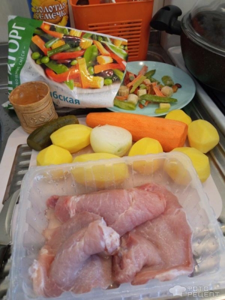Рецепт: Запеченная свинина — С овощами. В духовке.
