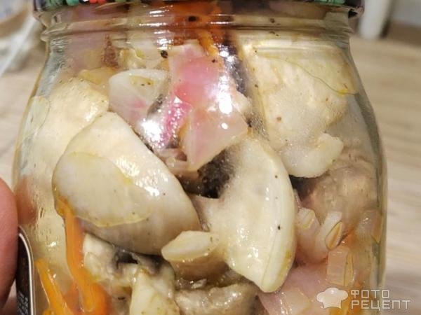 Рецепт: Маринованные шампиньоны с овощами — с морковью, репчатым луком и кориандром