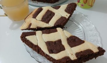 Рецепт: Пирог «Подушечки» — Рецепт популярного на ютубе шоколадно-творожного пирога «Подушечки»! Невероятно просто и красиво!