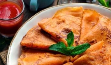 Блины на томатном соке: рецепт оригинально и яркого блюда