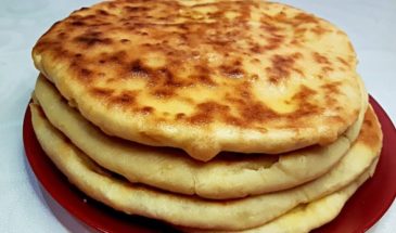 Вкусные сырные лепешки: научила всех своих так готовить. Быстрый завтрак за 15 минут