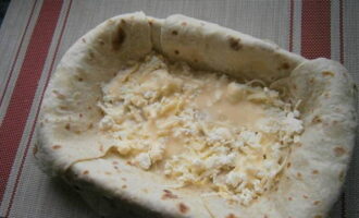Ачма из лаваша с сыром и творогом в духовке