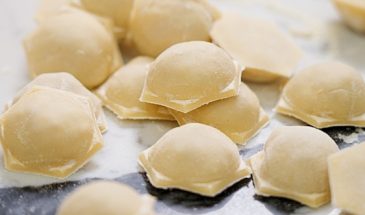 Лучшее эластичное тесто для пельменей 3 к 1. Рецепт без весов, легко запомнить