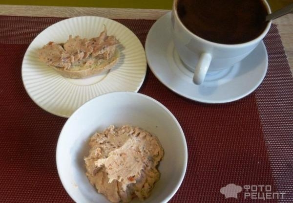 Рецепт: Намазка из горбуши — Быстро и очень вкусно на завтрак.