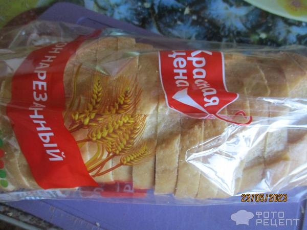 Рецепт: Сухарики — из белого хлеба (батона)