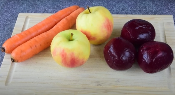 Свекла, яблоко и морковь. Здоровый рецепт, который поможет восстановиться после праздников
