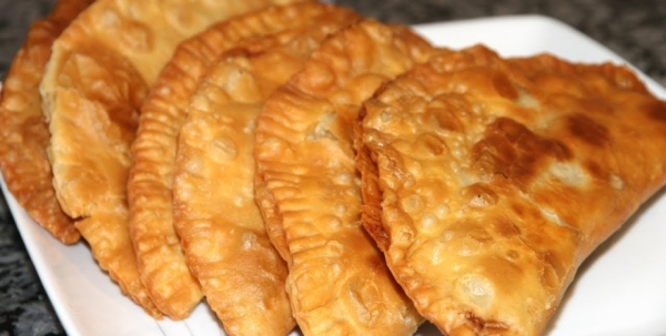 Ленивые чебуреки из лаваша: простой рецепт вкусного блюда