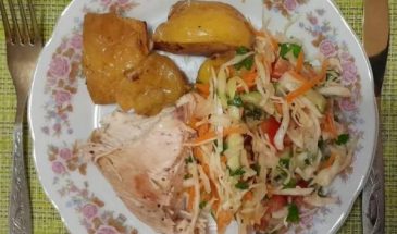 Рецепт: Запеченая курица — С яблоками