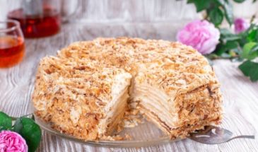 Вы забудете обо всех остальных рецептах: нежнейший Наполеон со сгущенным молоком