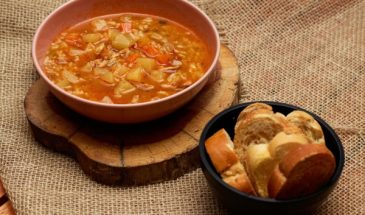 Вам ничего не придется делать: как приготовить капустняк в мультиварке