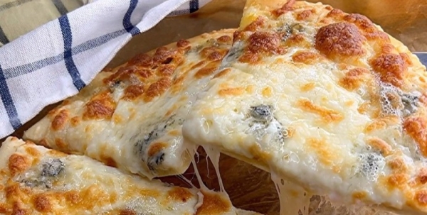 Пицца «4 сыра»: рецепт простого и вкусного блюда