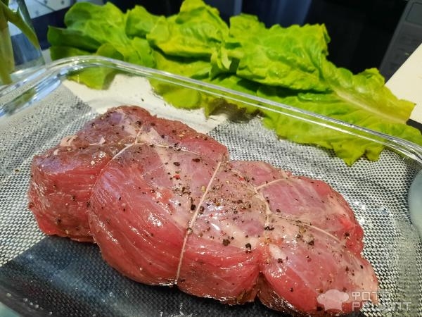 Рецепт: Ростбиф - Ро́стбиф (от англ. Roast beef — дословно «запечённая говядина»)