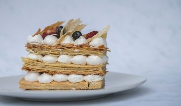 Самый лучший торт для праздника и не только: готовим Наполеон по классическому рецепту