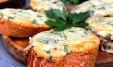 Бутерброды «Слепила из того, что было». Просто замораживаю остатки сыра и готовлю вкусную закуску