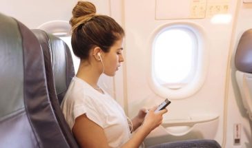 Секреты комфортных перелетов: как выбирать места в самолете и что брать в ручную кладь