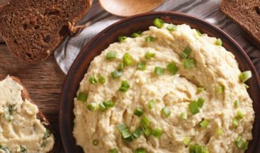 Свекровь потребует рецепт: готовим настоящий одесский форшмак и халу