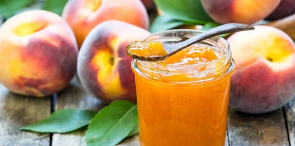 Любимое варенье из персиков, которое готовят из года в год: рецепт из двух ингредиентов