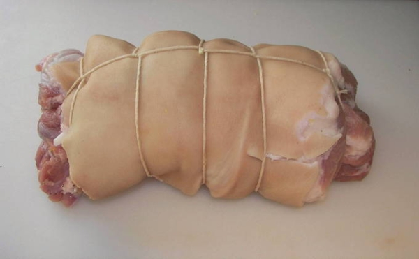Свиная рулька, запеченная в духовке