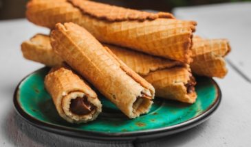Вафельные трубочки без вафельницы: как приготовить вкусный десерт на сковороде