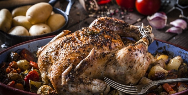 Как запечь курицу, чтобы получилось вкусно: секреты приготовления