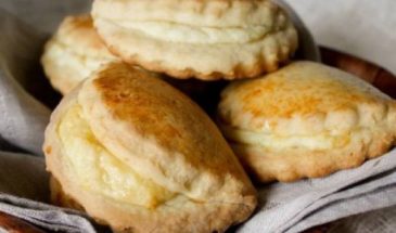 Сочники с творогом и бананом: рецепт нежной выпечки