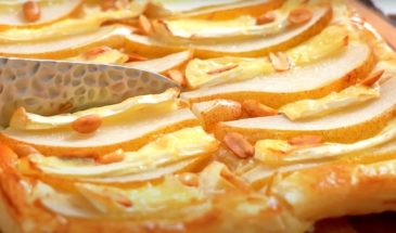 Невероятно простой пирог за 5 минут. Удивит всех своим сочетанием вкусов
