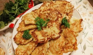 Рецепт: Оладьи из кабачков с чесноком — По домашнему